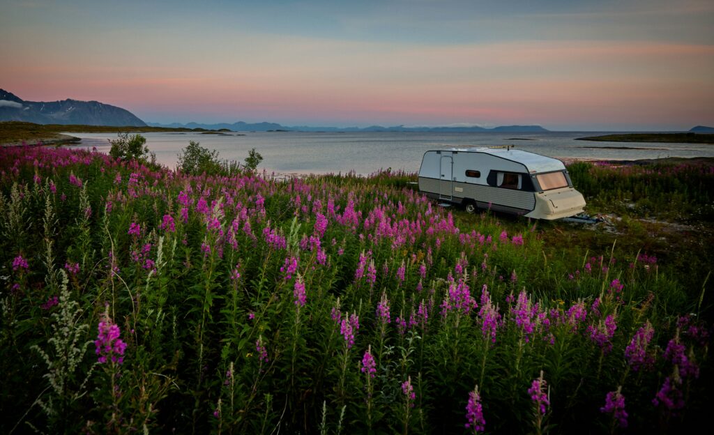 RV campgrounds on a lake3