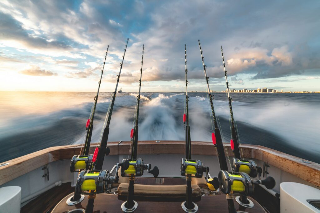 choose the right fishing boat rental3