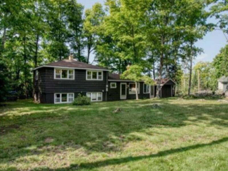 Golden Sunset Cottage in Iron River, MI - Private Sauna! Great for Fishing, Hunting and Snowmobiling.