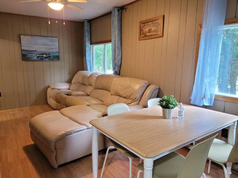 ELM Cabin: Lakefront Hideaway Resort - 2 bedroom