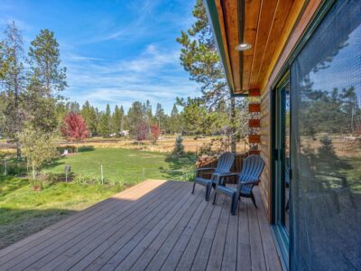 Riverfront Log Cabin with Foosball and Air Hockey